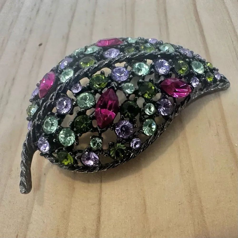 R.J. Graziano Vintage Leaf Brooch